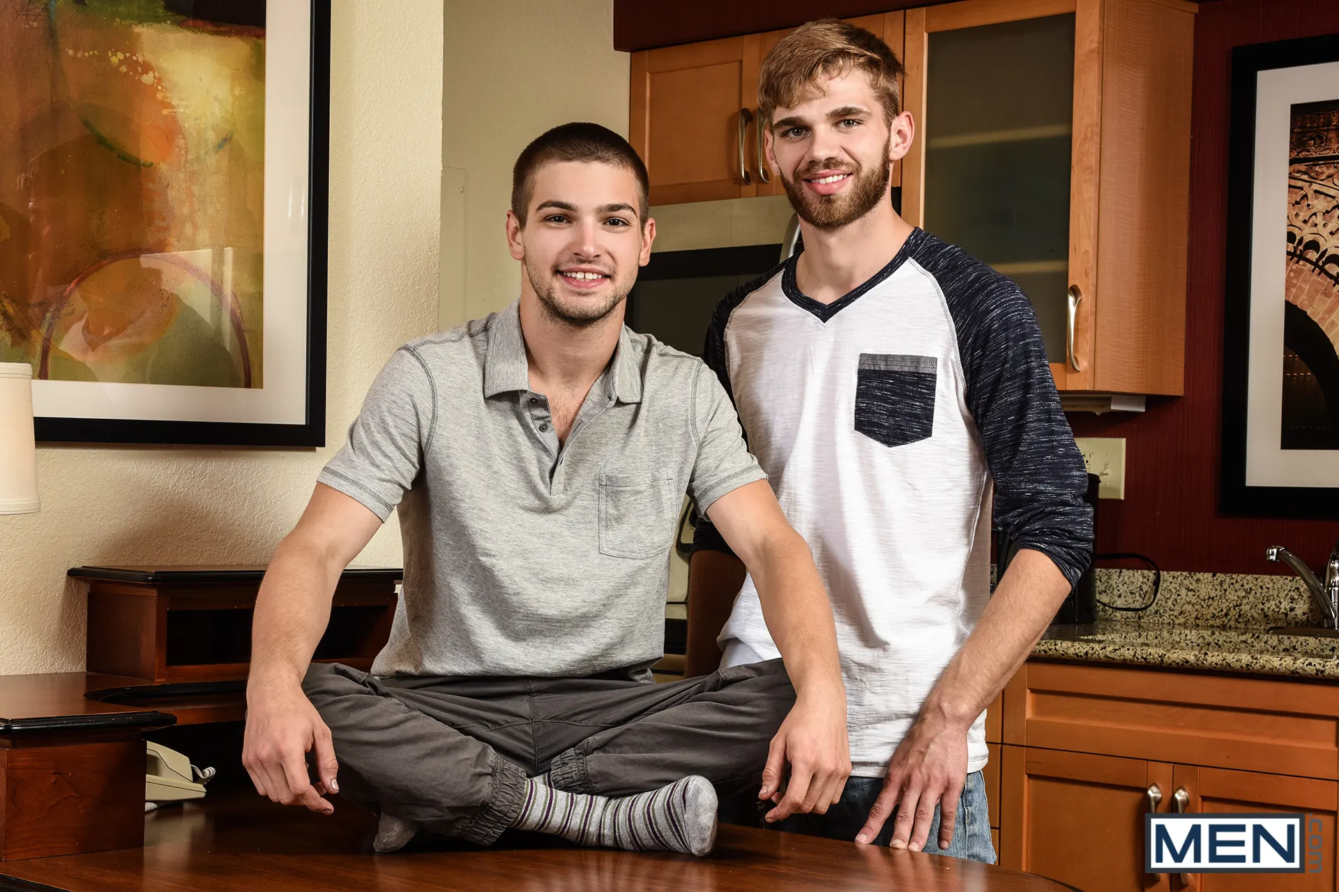 Men 'Peepers Part 8' starring Johnny Rapid (Photo 12)