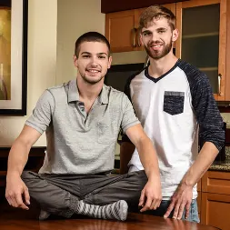 Johnny Rapid in Peepers Part 8 (Photo 12) Johnny Rapid in 'Men' Peepers Part 8 (Thumbnail 12)